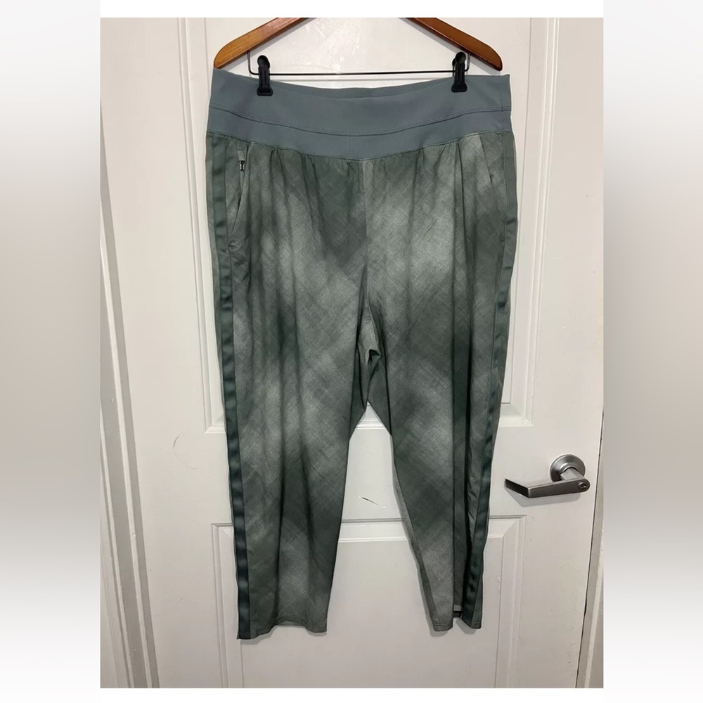 Athleta Nolita Slim Tapered Printed Crop Pant Stretch Commute Size 18